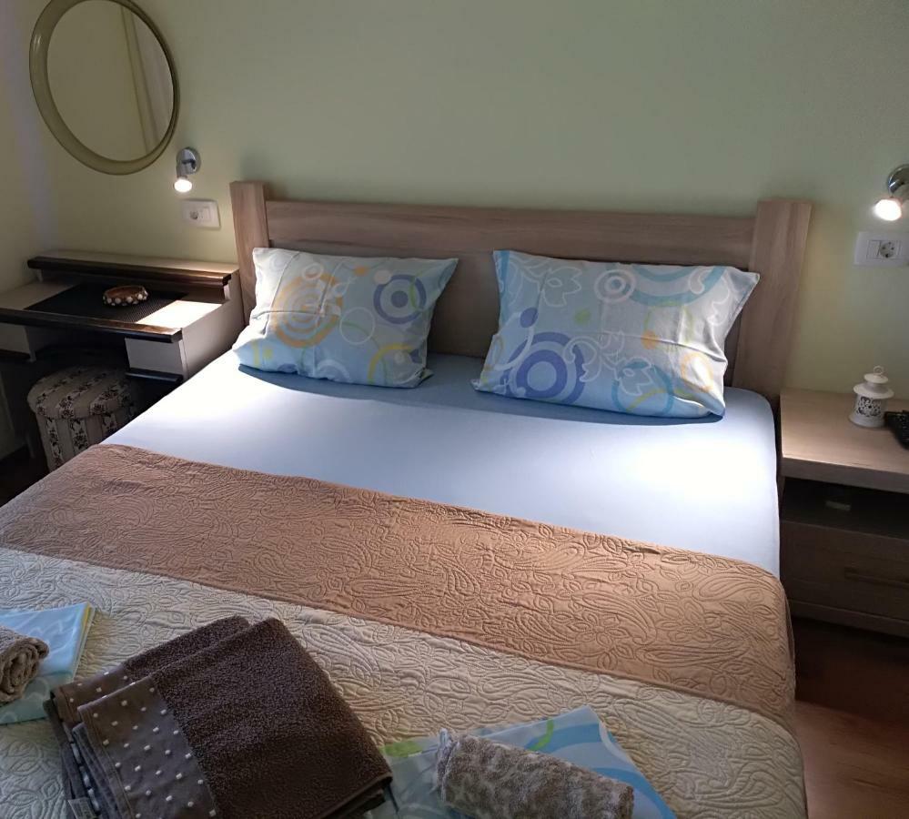 Apartmani Jovanovic Petrovac エクステリア 写真